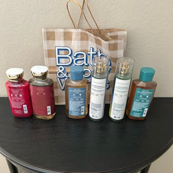 New Bath & Body Works Body Wash & Mists - Blue and Red Bottles. Bundle of 6 - Picture 2 of 5